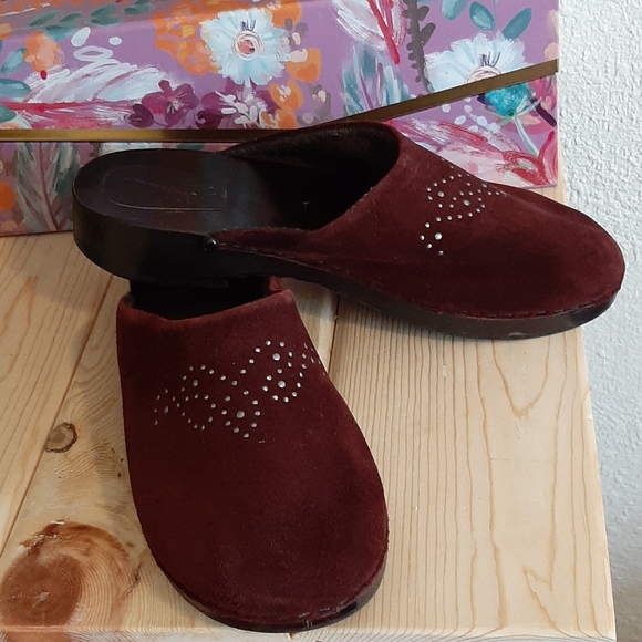 J. Crew Shoes - J. Crew Burgandy Clogs